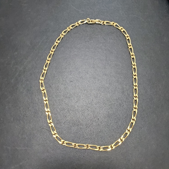 Monet Jewelry - Monet gold tone link necklace